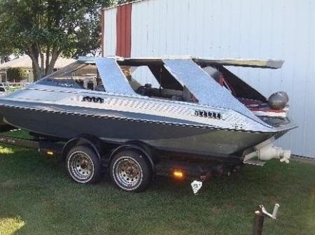 Bộ sưu tập xe, thuyền của một người hâm mộ 007 - 7