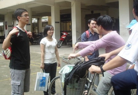 Thủ khoa ĐH Kinh tế TPHCM muốn trở thành doanh nhân thành đạt - 1 Thủ khoa ĐH Kinh tế TPHCM muốn trở thành doanh nhân thành đạt - 1