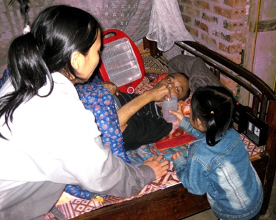 Sự sống mong manh sau tai nạn thương tâm - 2 Sự sống mong manh sau tai nạn thương tâm - 2