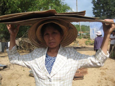 Nâng cao khả năng ứng phó thiên tai cho phụ nữ  - 1
