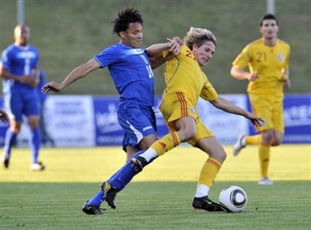 Chờ đợi “Phù thủy” Felix Magath ra tay - 2