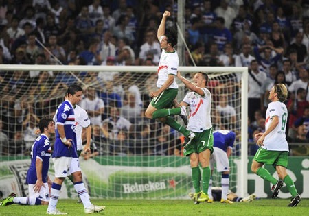 Chờ đợi “Phù thủy” Felix Magath ra tay - 3