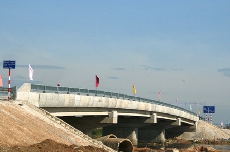 Khánh thành cây cầu có công nghệ xây dựng hiện đại nhất hiện nay - 1