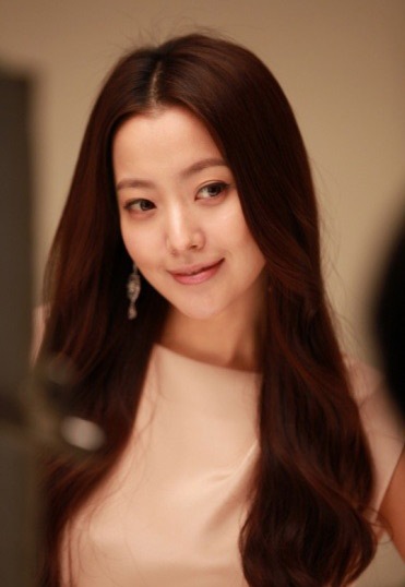 Dự án phim tiền tỉ của Kim Hee Sun sẽ bấm máy vào tháng 10 - 6