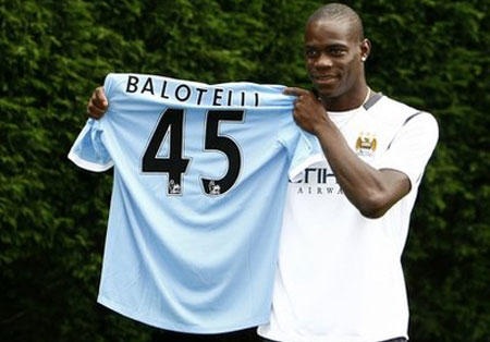 Balotelli thoát chết trong tai nạn giao thông - 1 Balotelli thoát chết trong tai nạn giao thông - 1