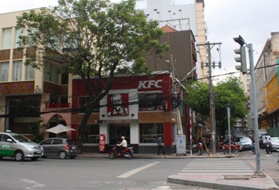 Mặt bằng bán lẻ: “Hàng độc” góc ngã tư - 1 Mặt bằng bán lẻ: “Hàng độc” góc ngã tư - 1