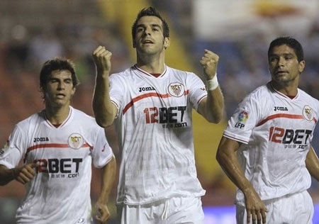 Valencia và Sevilla khởi đầu ấn tượng tại La Liga - 3