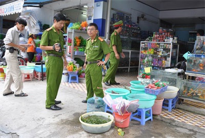 Tổng kiểm tra các cơ sở mua bán rùa tai đỏ - 1 Tổng kiểm tra các cơ sở mua bán rùa tai đỏ - 1