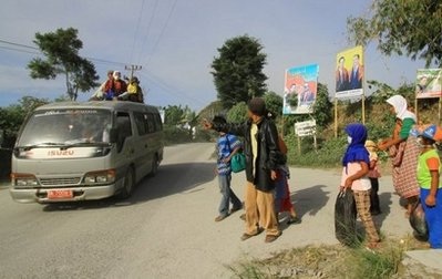 Indonesia: Núi lửa 400 năm ngủ yên bất ngờ “thức giấc” - 6