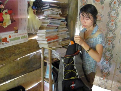 Nước mắt hạnh phúc của cô bé học giỏi Anh văn vào ĐH - 4 Nước mắt hạnh phúc của cô bé học giỏi Anh văn vào ĐH - 4