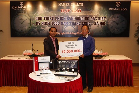 Phát hành đồng hồ đặc biệt chào mừng Đại lễ 1000 năm Thăng Long - Hà Nội - 1 Phát hành đồng hồ đặc biệt chào mừng Đại lễ 1000 năm Thăng Long - Hà Nội - 1