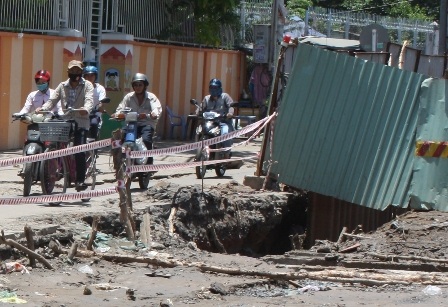 TPHCM: Lô cốt vẫn ngổn ngang trước dịp lễ 2/9 - 6