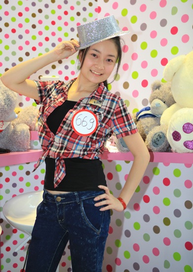 Ngắm Miss Teen rộn ràng dự vòng sơ khảo - 9