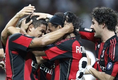 “Vịt” Pato trở lại, AC Milan đại phá Lecce - 3 “Vịt” Pato trở lại, AC Milan đại phá Lecce - 3