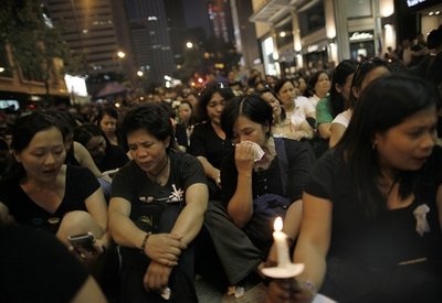 Hồng Kông biểu tình phản đối vụ giải cứu con tin ở Philippines - 1 Hồng Kông biểu tình phản đối vụ giải cứu con tin ở Philippines - 1