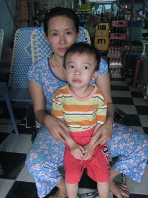 Ước mong có tiền chữa bệnh cho con - 1