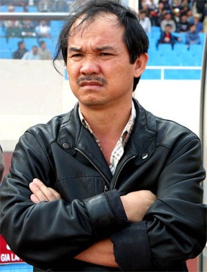 “Thời trang” của Bầu Đức qua năm tháng - 13 “Thời trang” của Bầu Đức qua năm tháng - 13