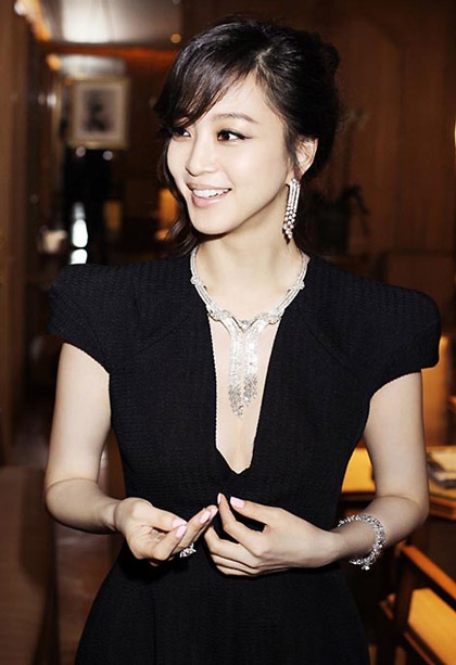 Han Ye Seul sở hữu nữ trang 3,3 triệu đô - 1 Han Ye Seul sở hữu nữ trang 3,3 triệu đô - 1