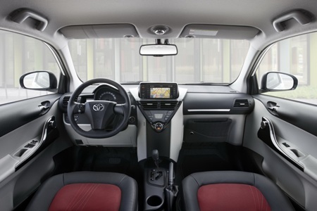 Toyota nâng cấp nội thất xe iQ và Aygo  - 3