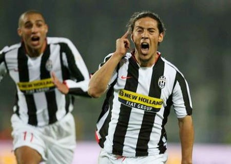 Thêm “công thần” Camoranesi khăn gói rời Juventus - 1