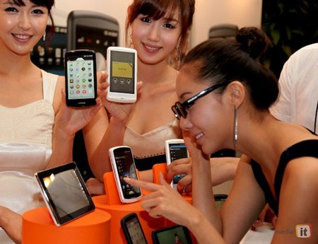 Máy tính bảng Android 3D sẽ xuất xưởng vào tháng 11 tới - 1 Máy tính bảng Android 3D sẽ xuất xưởng vào tháng 11 tới - 1