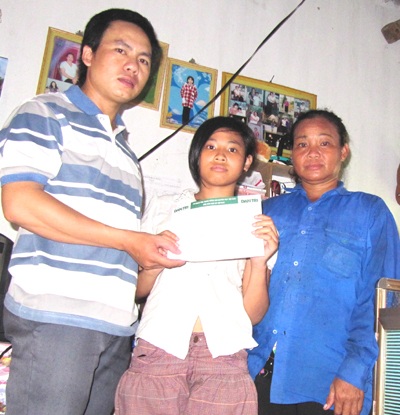 Một Việt Kiều Pháp tiếp tục hỗ trợ em Ngô Thị Lợi đầu năm học mới - 1