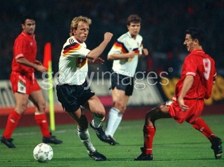 Top 10 cú sốc “châu chấu đá xe” lịch sử vòng loại Euro - 1 Top 10 cú sốc “châu chấu đá xe” lịch sử vòng loại Euro - 1