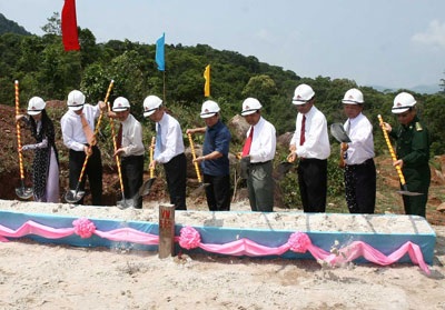 Khởi công xây dựng cột mốc biên giới 635 - 1