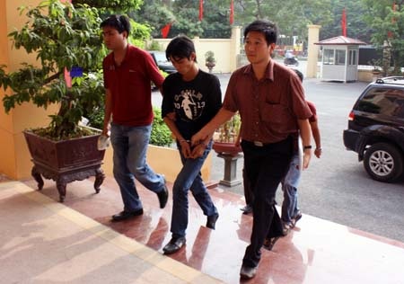 Bắt nghi phạm sát hại đôi nam nữ trong nhà trọ - 2