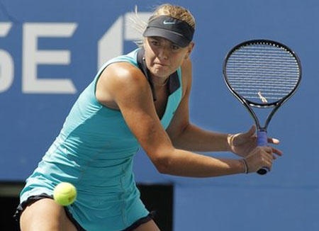 Wozniacki và Sharapova tranh vé vào tứ kết - 1 Wozniacki và Sharapova tranh vé vào tứ kết - 1