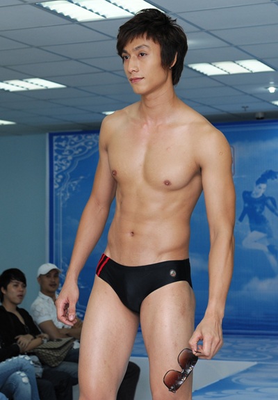 Thí sinh dự thi siêu mẫu trong trang phục đồ tắm - 7