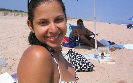 Lộ ảnh “mát mẻ” của con gái cựu tổng giám đốc IAEA  - 1