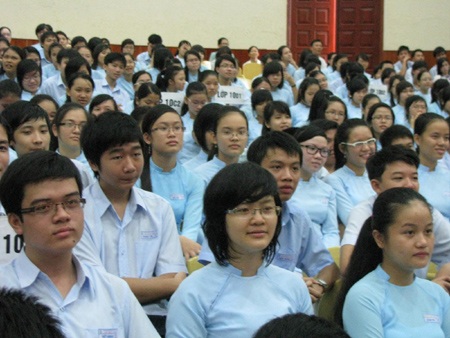 Đà Nẵng: Hơn 200.000 học sinh dự khai giảng năm học mới - 6 Đà Nẵng: Hơn 200.000 học sinh dự khai giảng năm học mới - 6