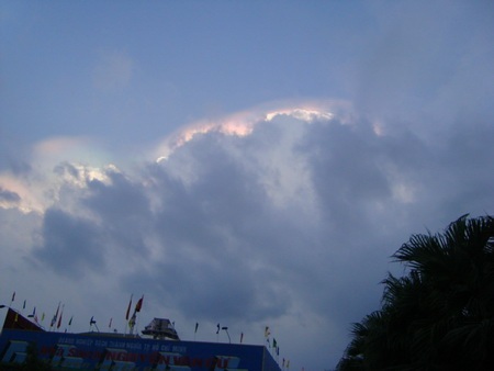 Mây tán sắc trên bầu trời Hà Nội - 1