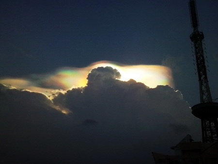 Mây tán sắc trên bầu trời Hà Nội - 4