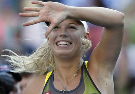 Sharapova và Kuznetsova cùng chào thua - 2 Sharapova và Kuznetsova cùng chào thua - 2