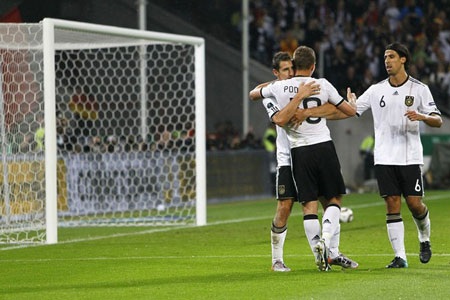 “Cỗ xe tăng” Đức đại phá Azerbaijan - 1 “Cỗ xe tăng” Đức đại phá Azerbaijan - 1