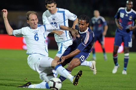 Đánh bại Bosnia, HLV Blanc thắng trận đầu cùng ĐT Pháp  - 1