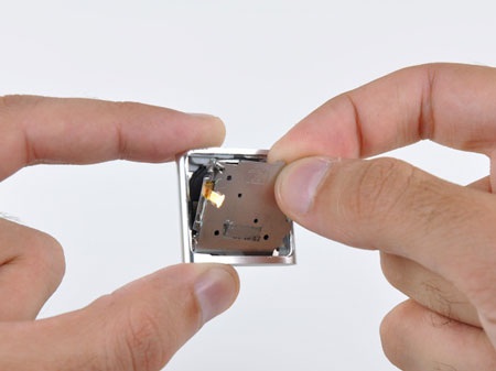 “Mổ xẻ” iPod Shuffle thế hệ thứ 4 - 10