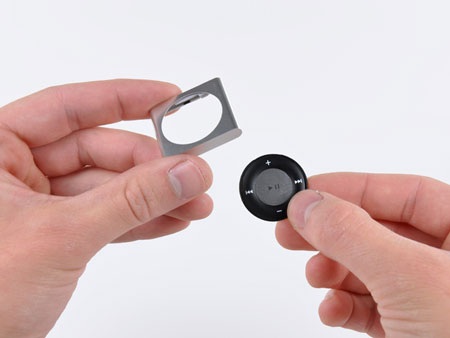 “Mổ xẻ” iPod Shuffle thế hệ thứ 4 - 11