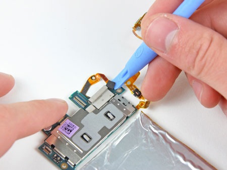 Khám phá bí mật của iPod Touch thế hệ thứ 4 - 20