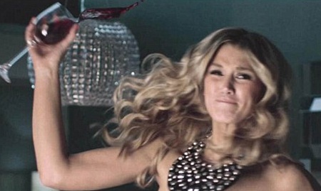 Delta Goodrem - Brian McFadden “ăn miếng trả miếng” - 1 Delta Goodrem - Brian McFadden “ăn miếng trả miếng” - 1