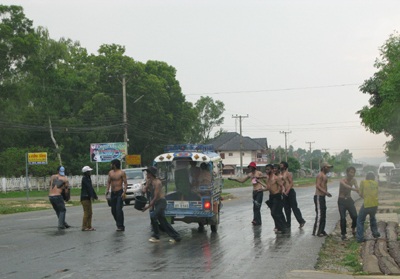 Lào tăng cường công tác an ninh bảo vệ khách du lịch - 1