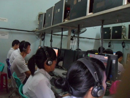 Tiệm game phớt lờ lệnh “giới nghiêm” - 2 Tiệm game phớt lờ lệnh “giới nghiêm” - 2