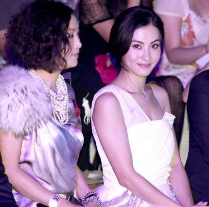 Vẻ rạng ngời của “bà mẹ hai con” Trương Bá Chi - 15