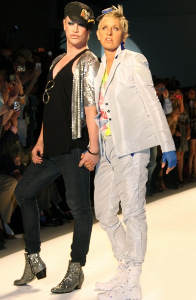 Xem MC đồng tính trình diễn thời trang - 10 Xem MC đồng tính trình diễn thời trang - 10