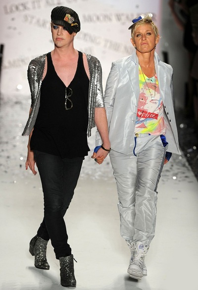 Xem MC đồng tính trình diễn thời trang - 9 Xem MC đồng tính trình diễn thời trang - 9