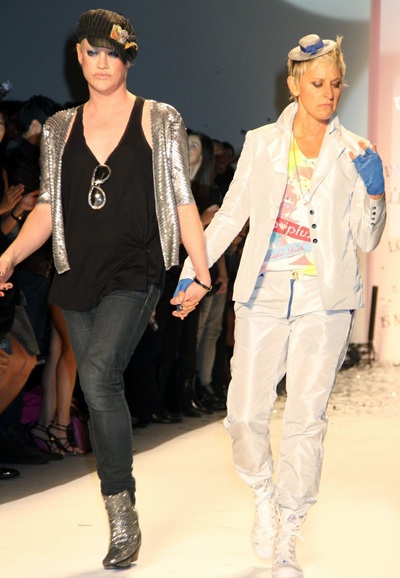 Xem MC đồng tính trình diễn thời trang - 11 Xem MC đồng tính trình diễn thời trang - 11