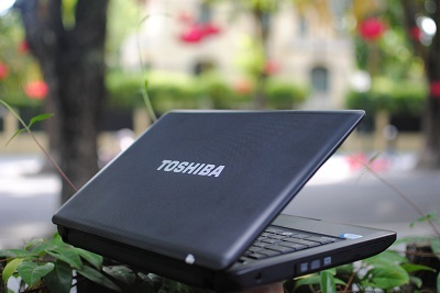 Toshiba Satellite C640: Lựa chọn tầm trung hoàn hảo - 2 Toshiba Satellite C640: Lựa chọn tầm trung hoàn hảo - 2