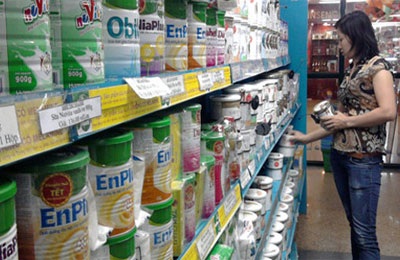 “Ứng xử” với giá sữa tăng để không bị lợi dụng - 1 “Ứng xử” với giá sữa tăng để không bị lợi dụng - 1